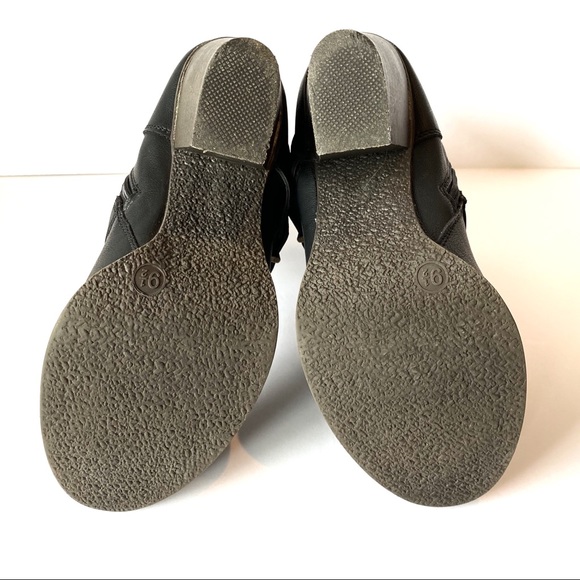 SOLD Candie’s Black Strappy Heeled Booties - Picture 5 of 7